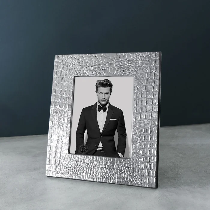 Beatriz Ball Pieles Croc 4*6 Frame