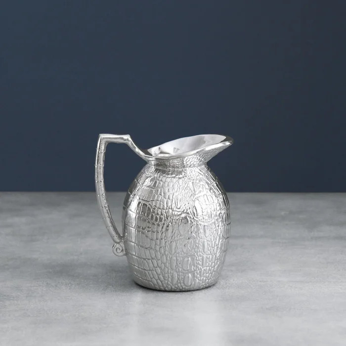 Beatriz Ball Pieles Croc Pitcher