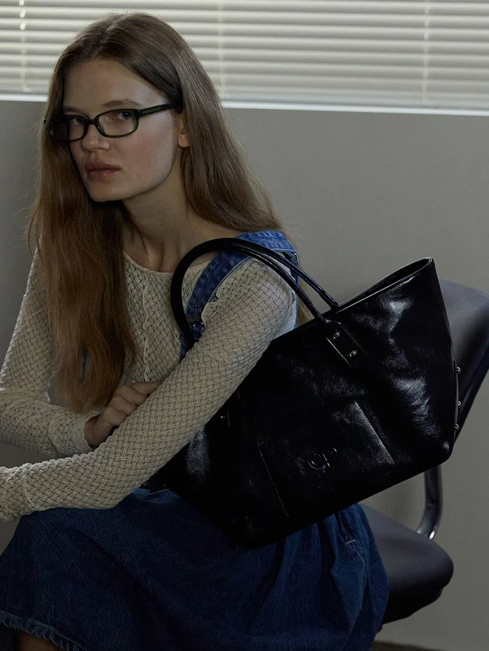 CHRISTINE PROJECT STUD BASKET BAG