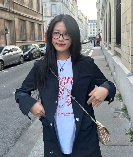 [GANNI] Bunny Logo Print Women’s Short Sleeve T-Shirt (IVE An Yujin Wear)