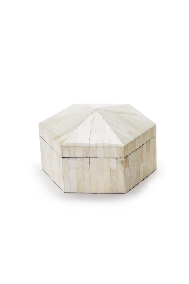 PYRAMID HEXAGONAL BONE COVERED BOX LG