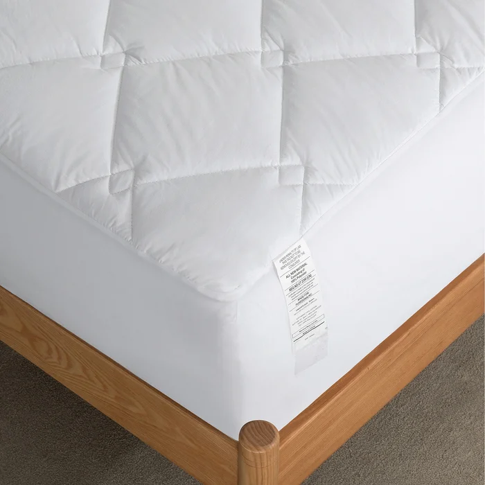 Quilted Down Alternative Mattress Pad 300 Thread Count Cotton Cover – White