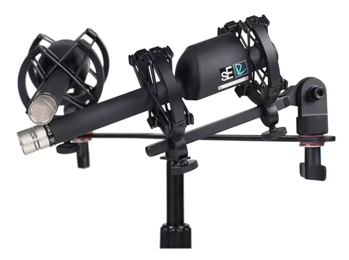 sE Electronics RN17 P Matched Pair of R17 Microphone with Shockmounts B57 and Custom Case