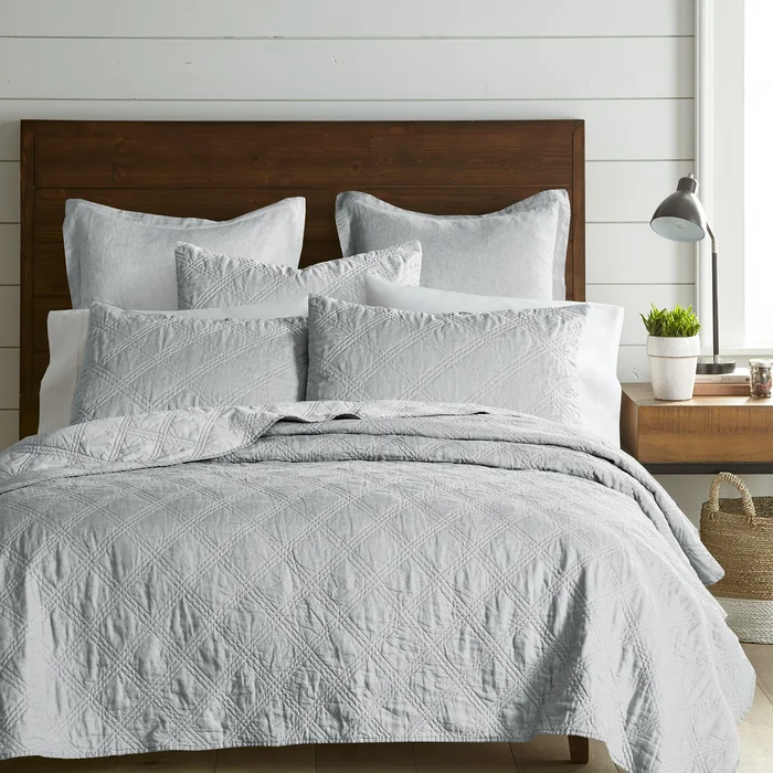 Washed Linen Light Grey Full/Queen Quilt – Levtex Home