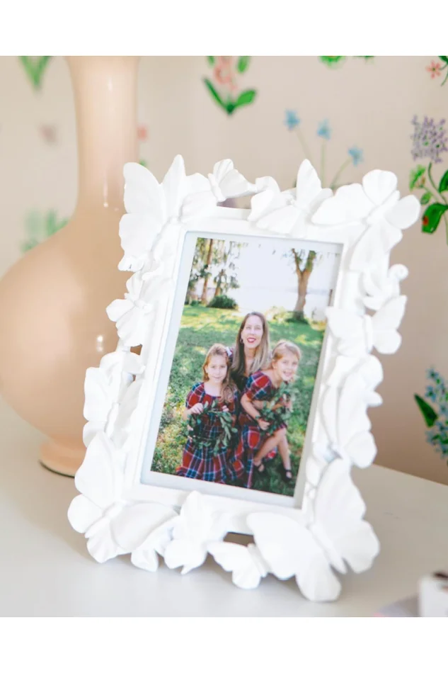 WHITE BUTTERFLY 5X7 FRAME